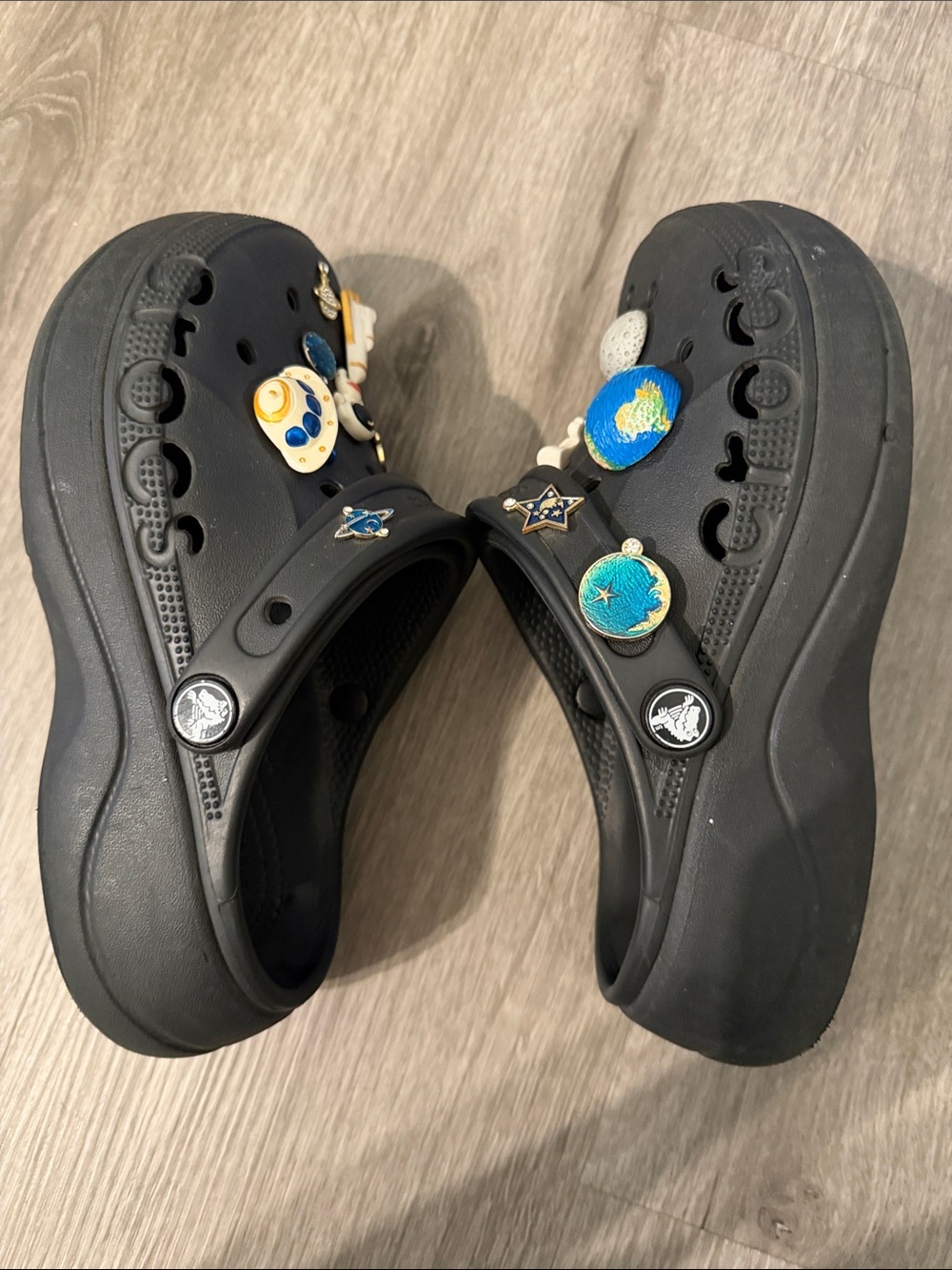 Crocs Women's Baya Clogs Platform W5 + charms